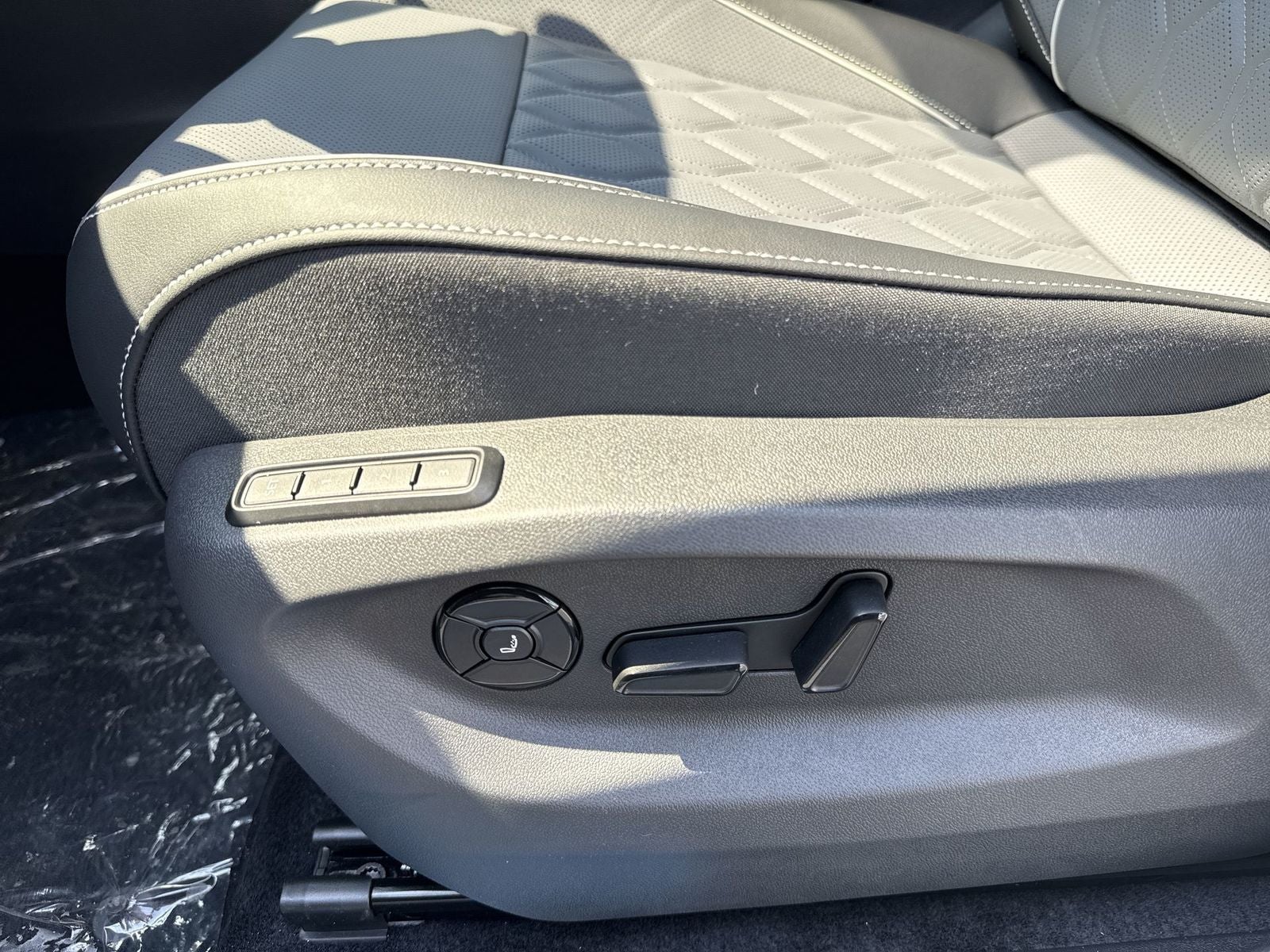 2026 Volkswagen Tiguan 2.0T SEL R-Line Turbo