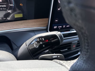 2026 Volkswagen Tiguan 2.0T SEL R-Line Turbo