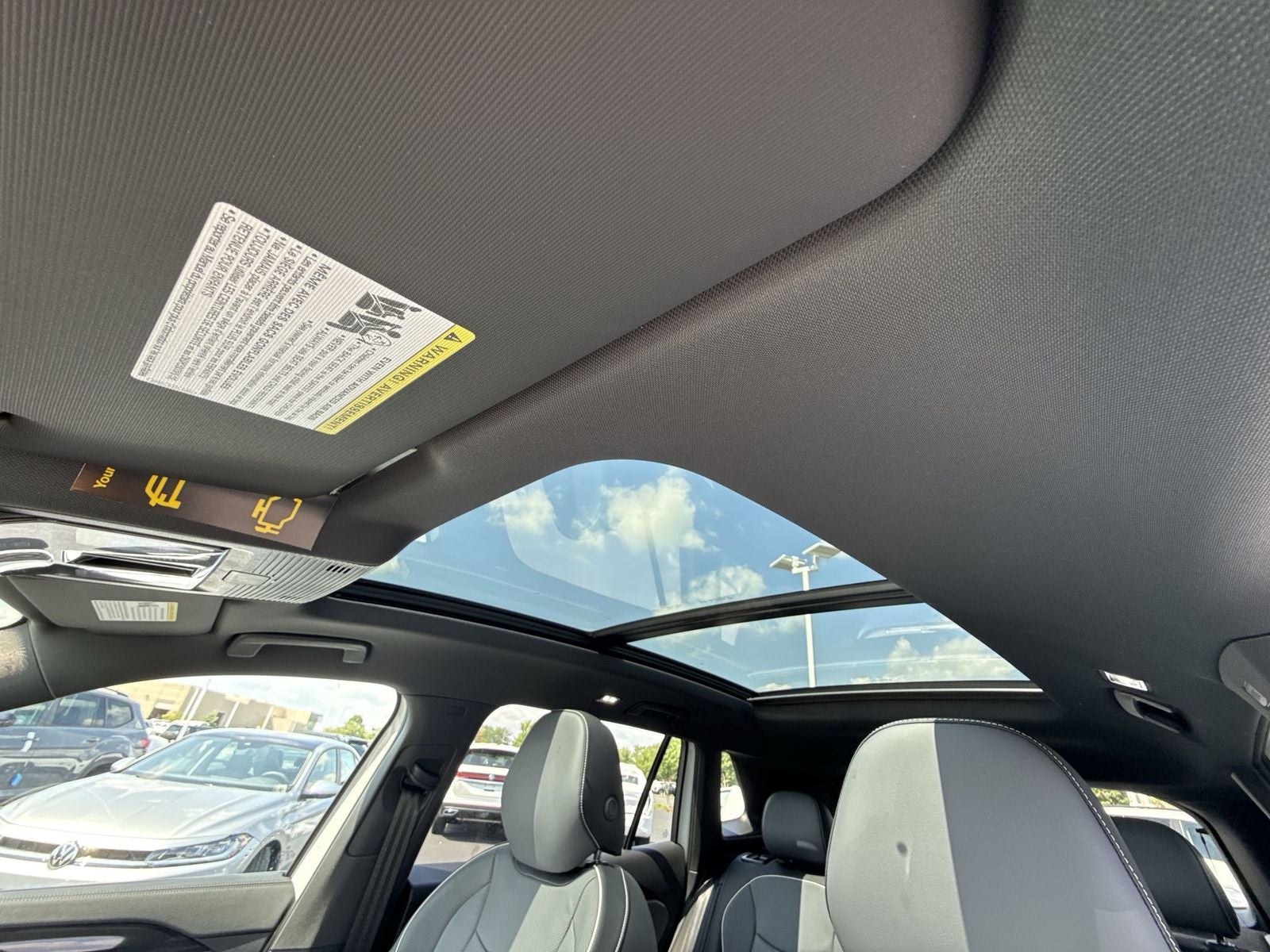 2026 Volkswagen Tiguan 2.0T SEL R-Line Turbo