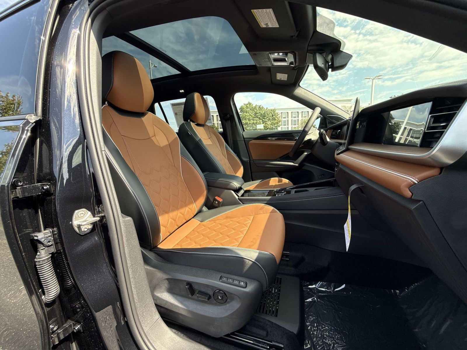 2026 Volkswagen Tiguan 2.0T SEL R-Line Turbo