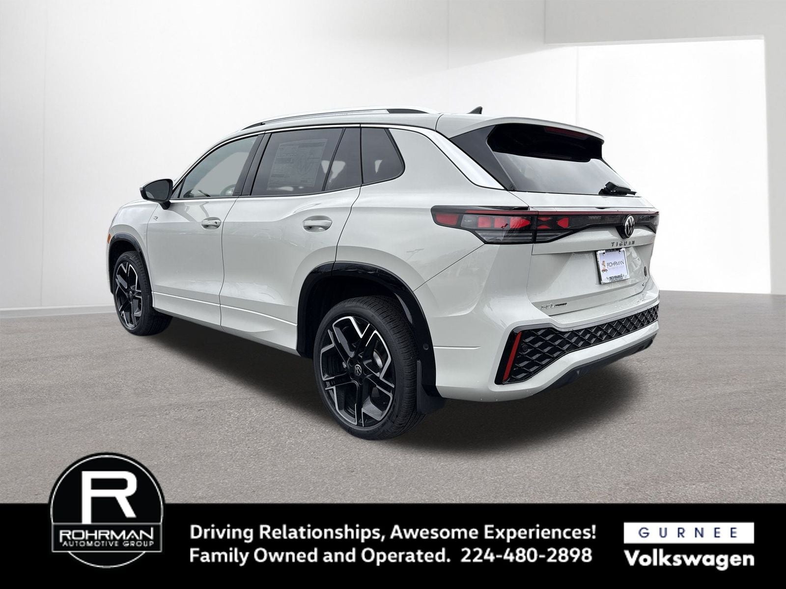 2026 Volkswagen Tiguan 2.0T SEL R-Line Turbo