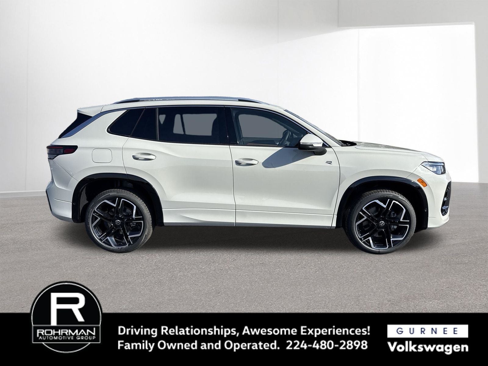 2026 Volkswagen Tiguan 2.0T SEL R-Line Turbo