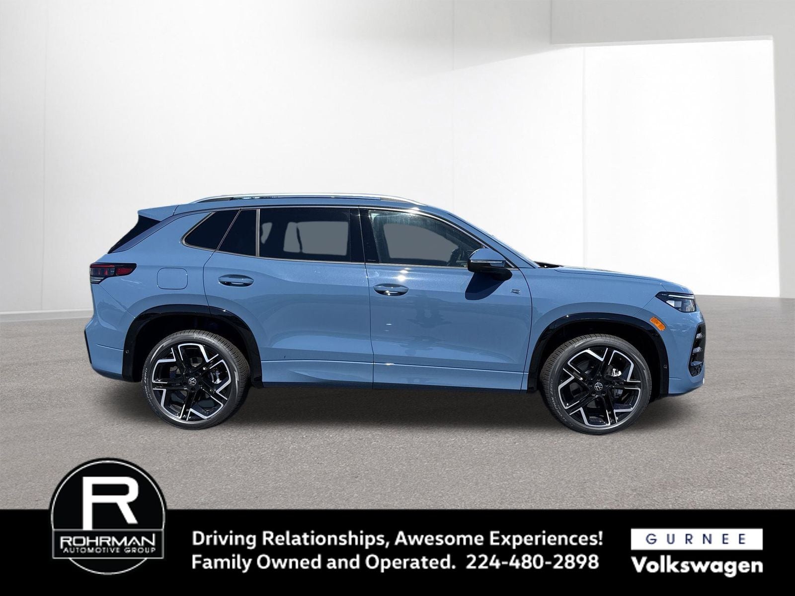 2026 Volkswagen Tiguan 2.0T SEL R-Line