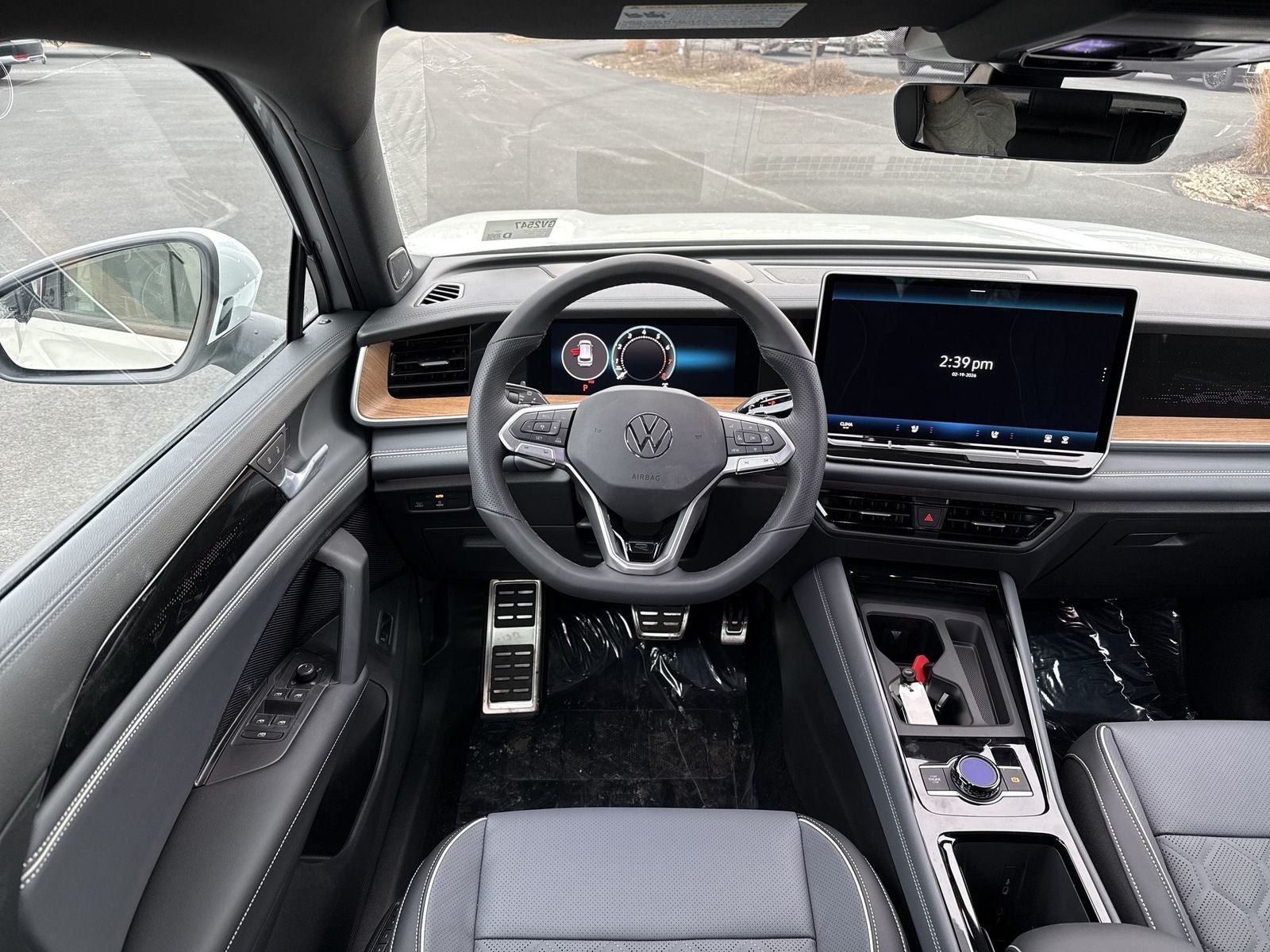 2026 Volkswagen Tiguan 2.0T SEL R-Line Turbo