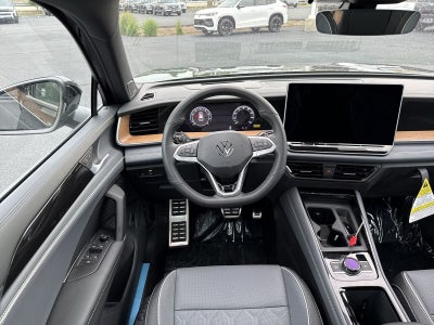 2026 Volkswagen Tiguan 2.0T SEL R-Line