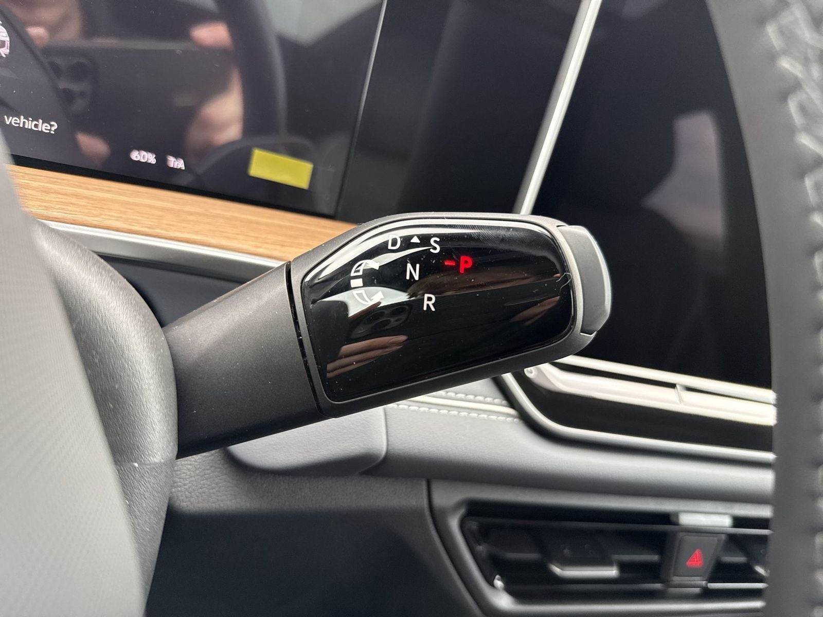 2026 Volkswagen Tiguan 2.0T SEL R-Line