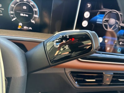 2026 Volkswagen Tiguan 2.0T SEL R-Line Turbo