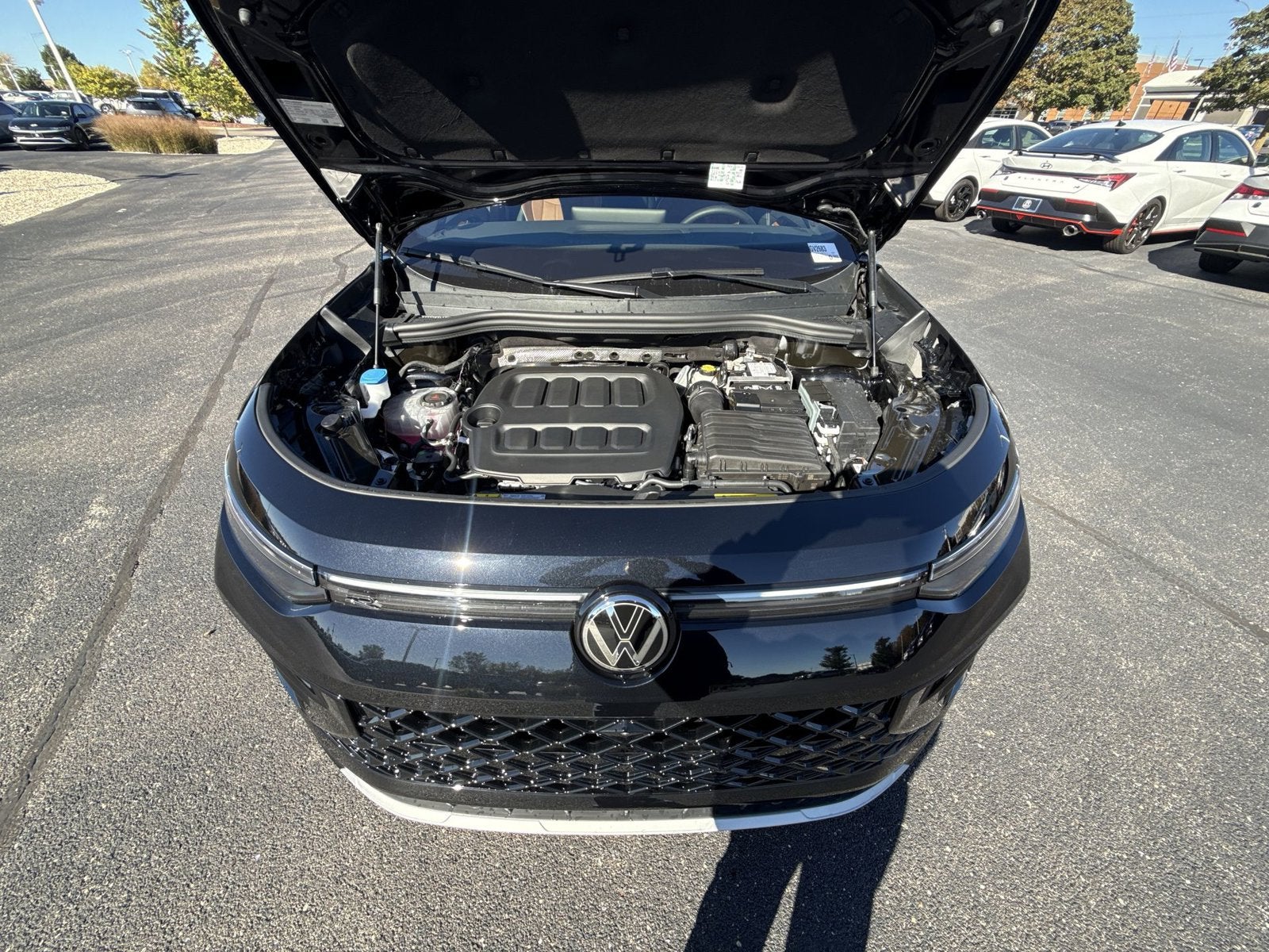 2026 Volkswagen Tiguan 2.0T SEL R-Line Turbo