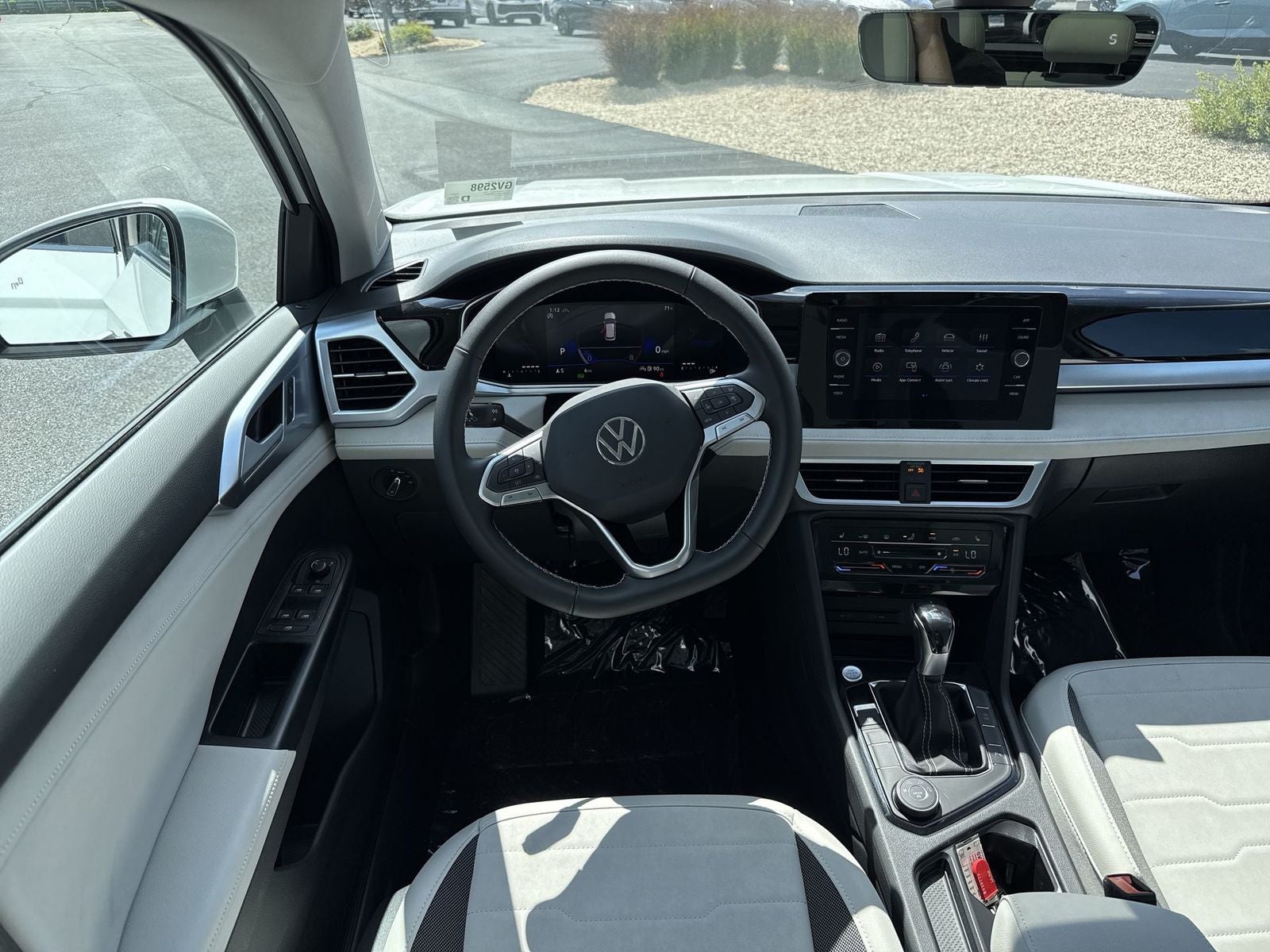2026 Volkswagen Taos 1.5T SE