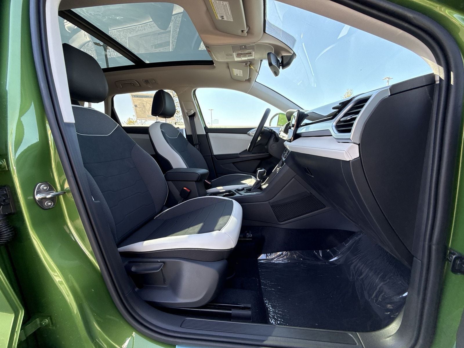 2026 Volkswagen Taos 1.5T SE