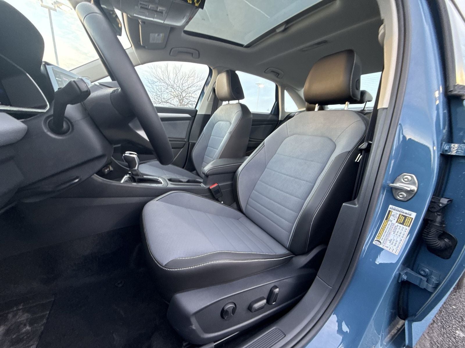 2025 Volkswagen Jetta 1.5T SE