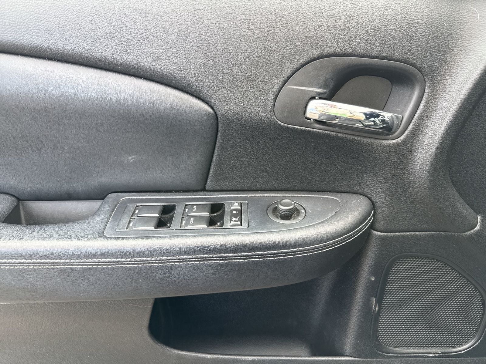 2011 Chrysler 200 Limited