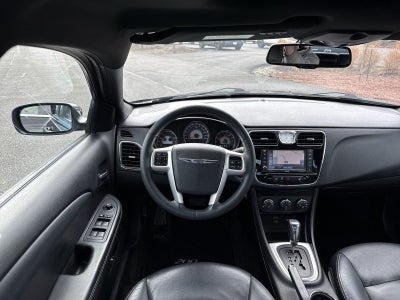 2011 Chrysler 200 Limited