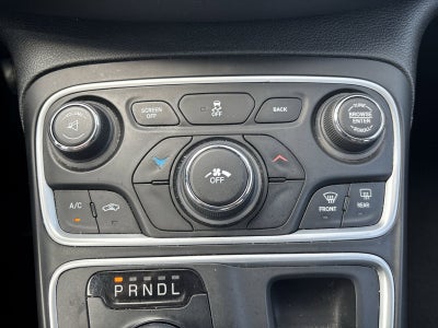 2017 Chrysler 200 LX