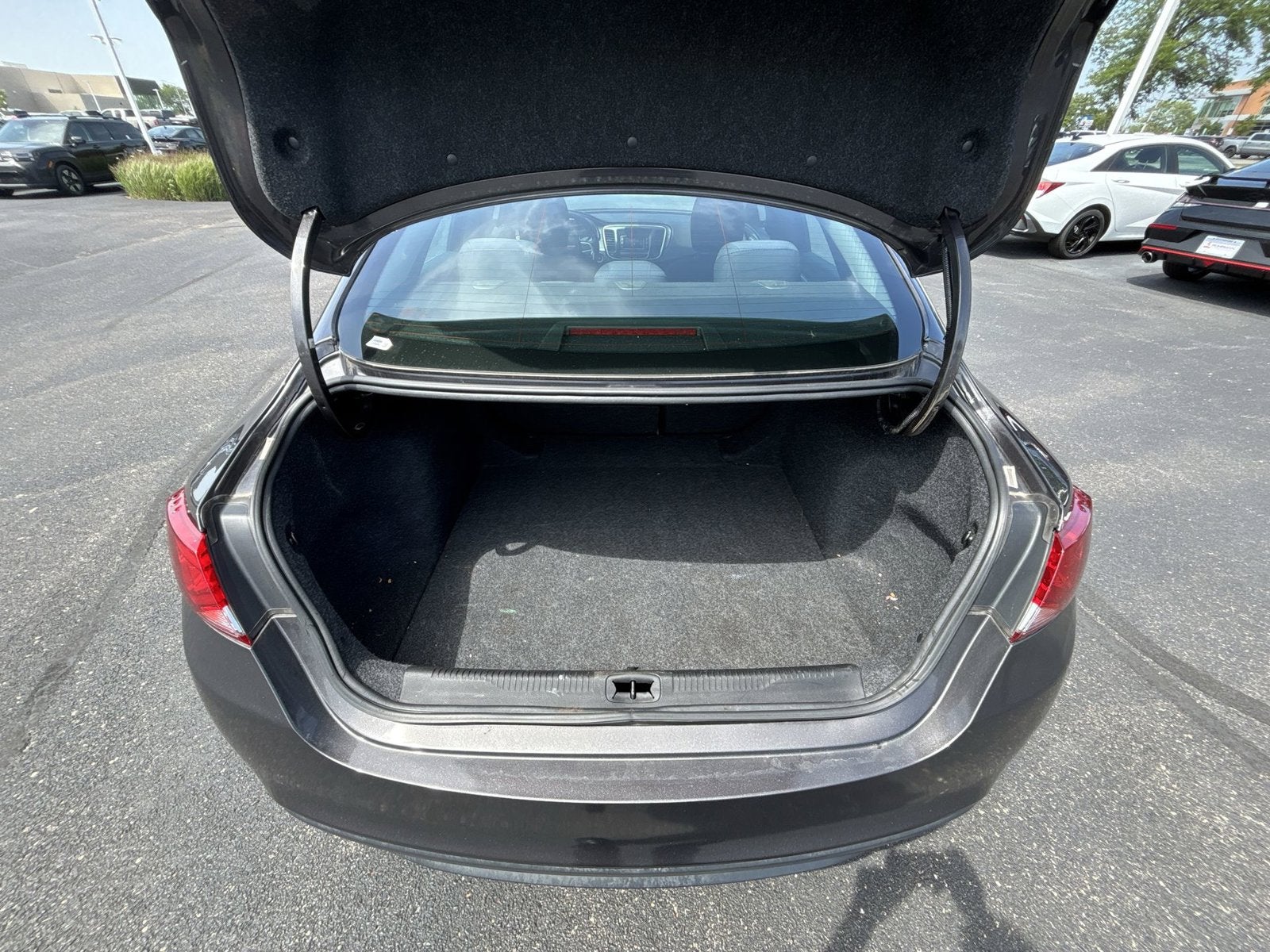 2017 Chrysler 200 LX