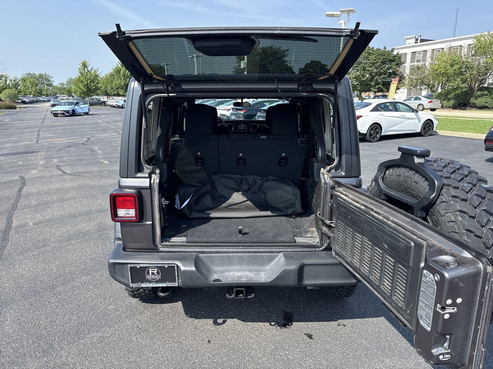 2021 Jeep Wrangler Unlimited Willys