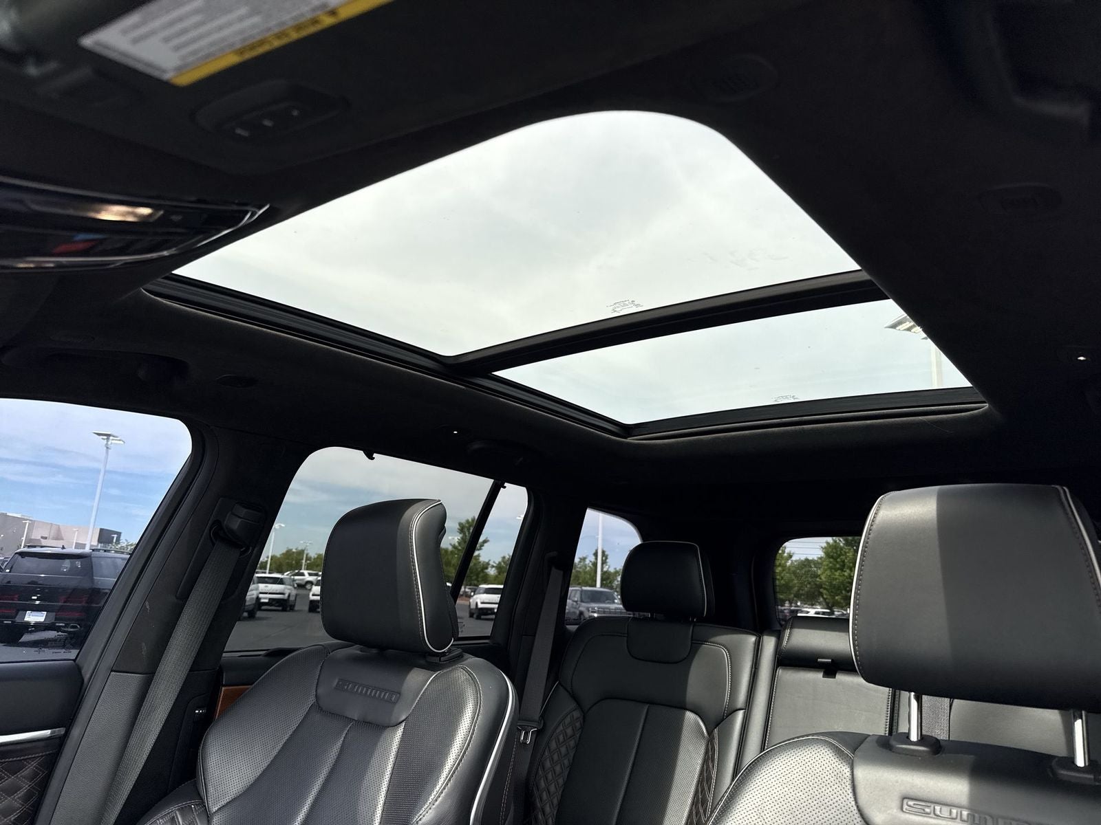 2022 Jeep Grand Cherokee Summit Reserve Reserve