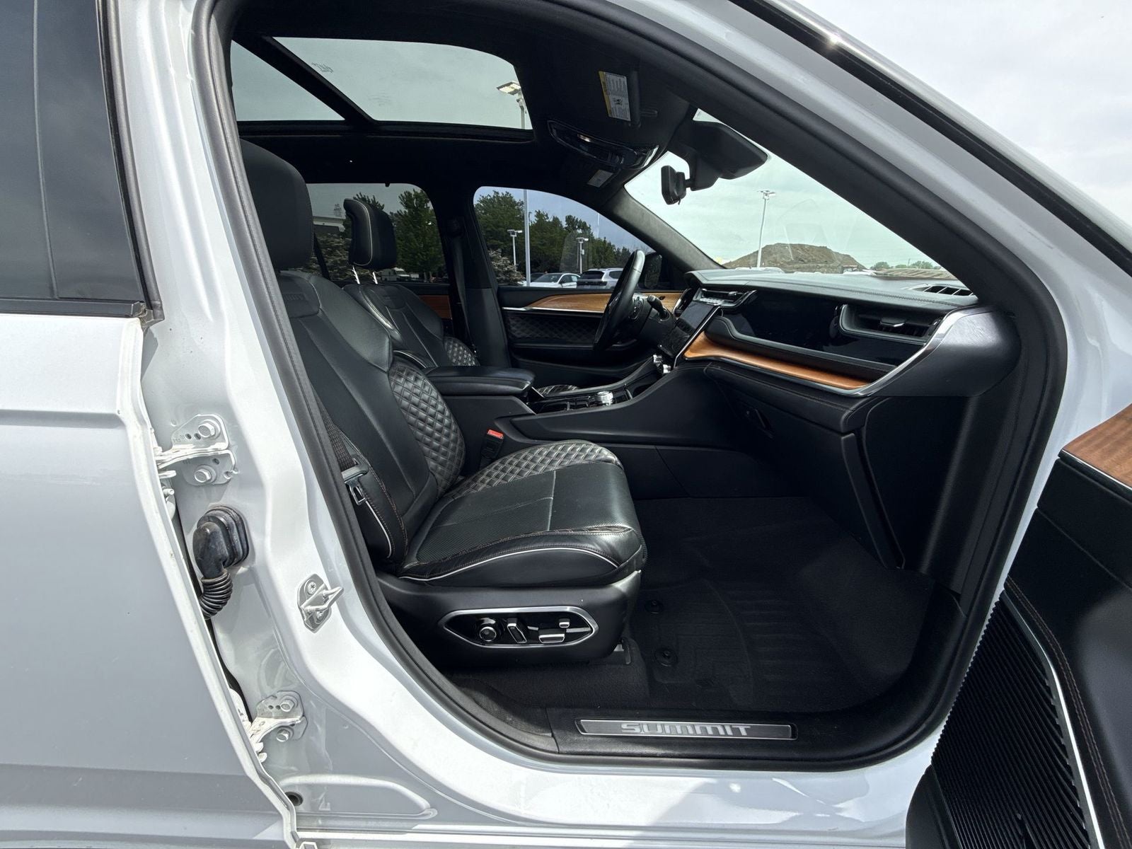 2022 Jeep Grand Cherokee Summit Reserve Reserve