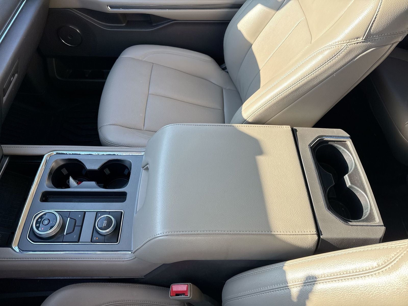 2021 Ford Expedition Max XLT 202A