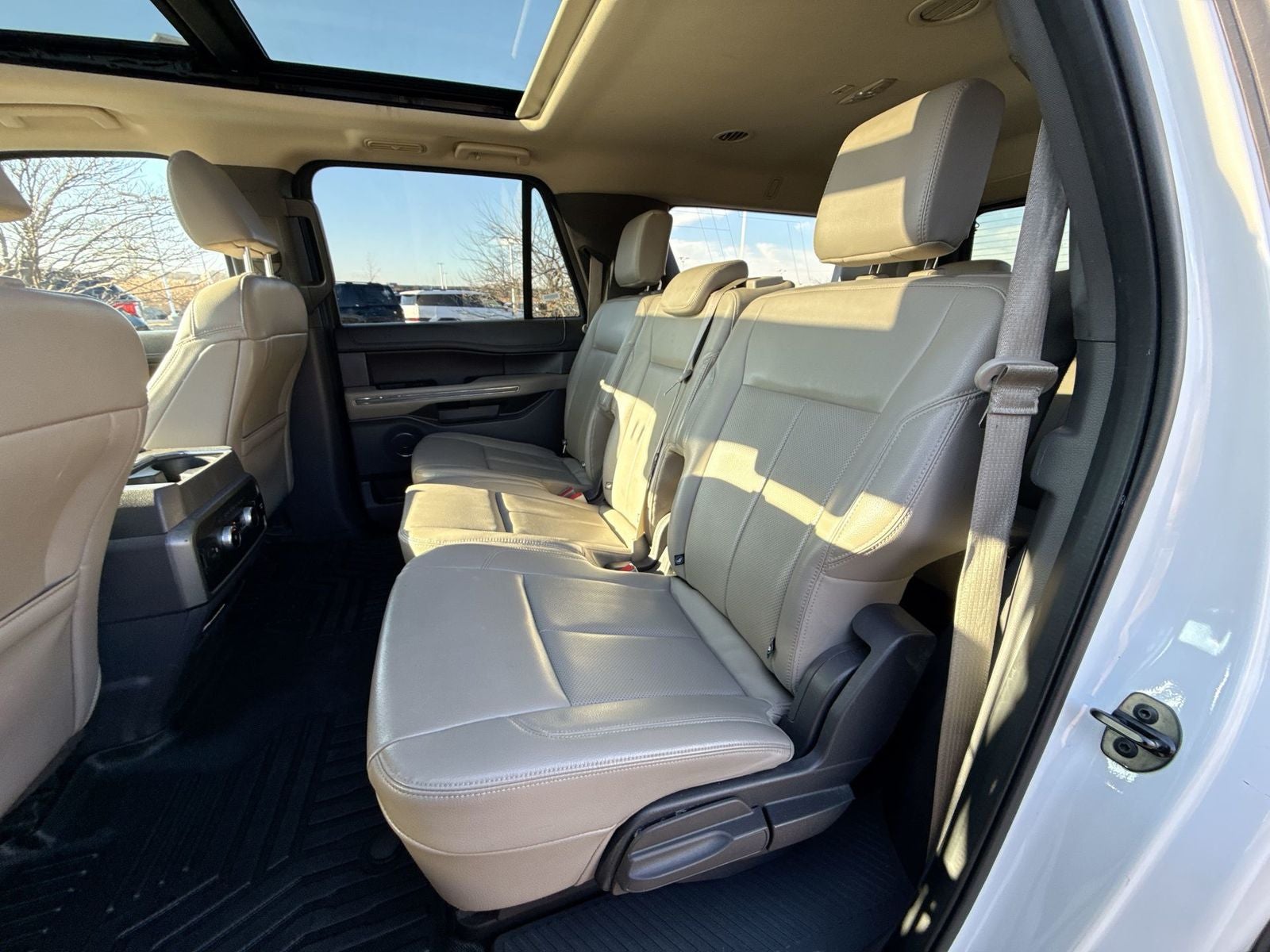2021 Ford Expedition Max XLT 202A