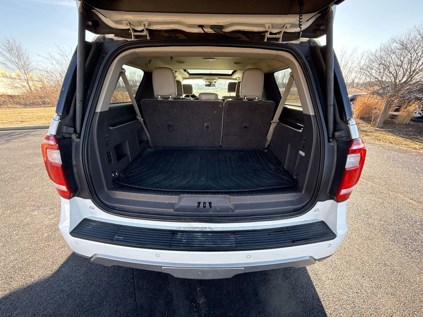 2021 Ford Expedition Max XLT 202A