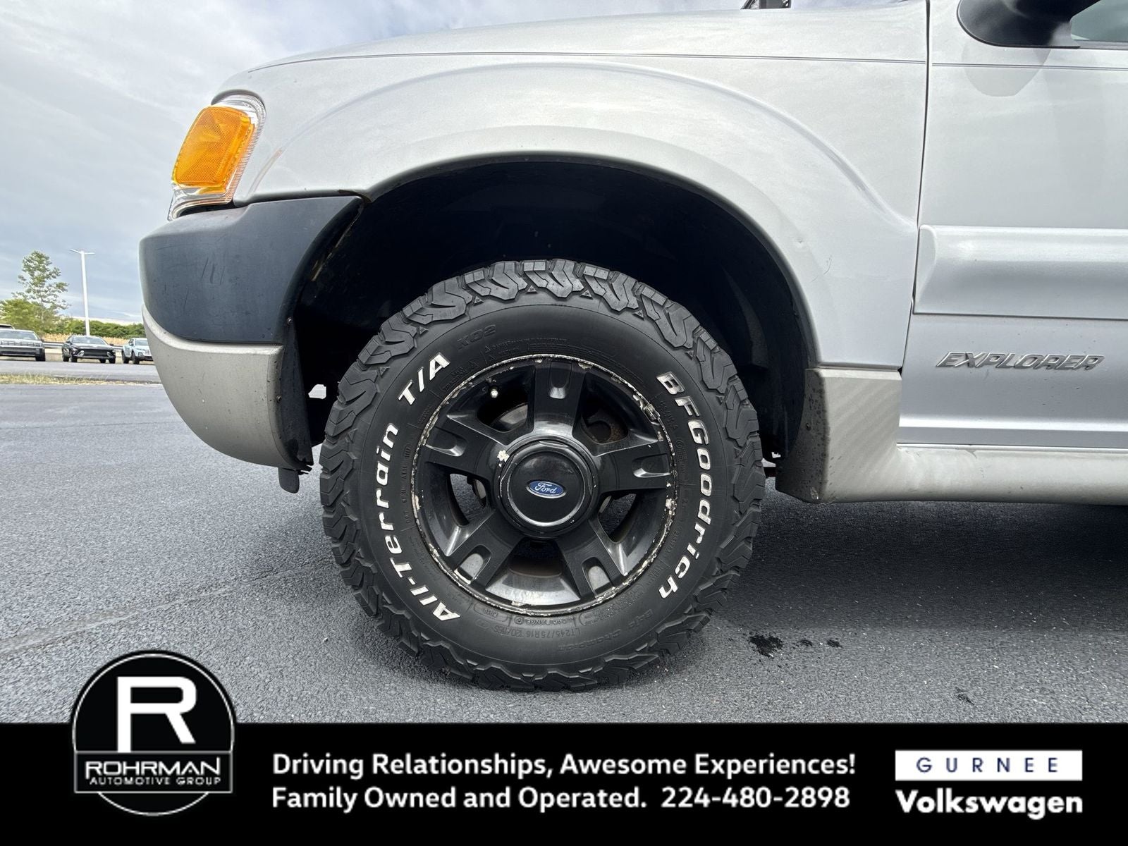 2001 Ford Explorer Sport Trac Base 126 WB