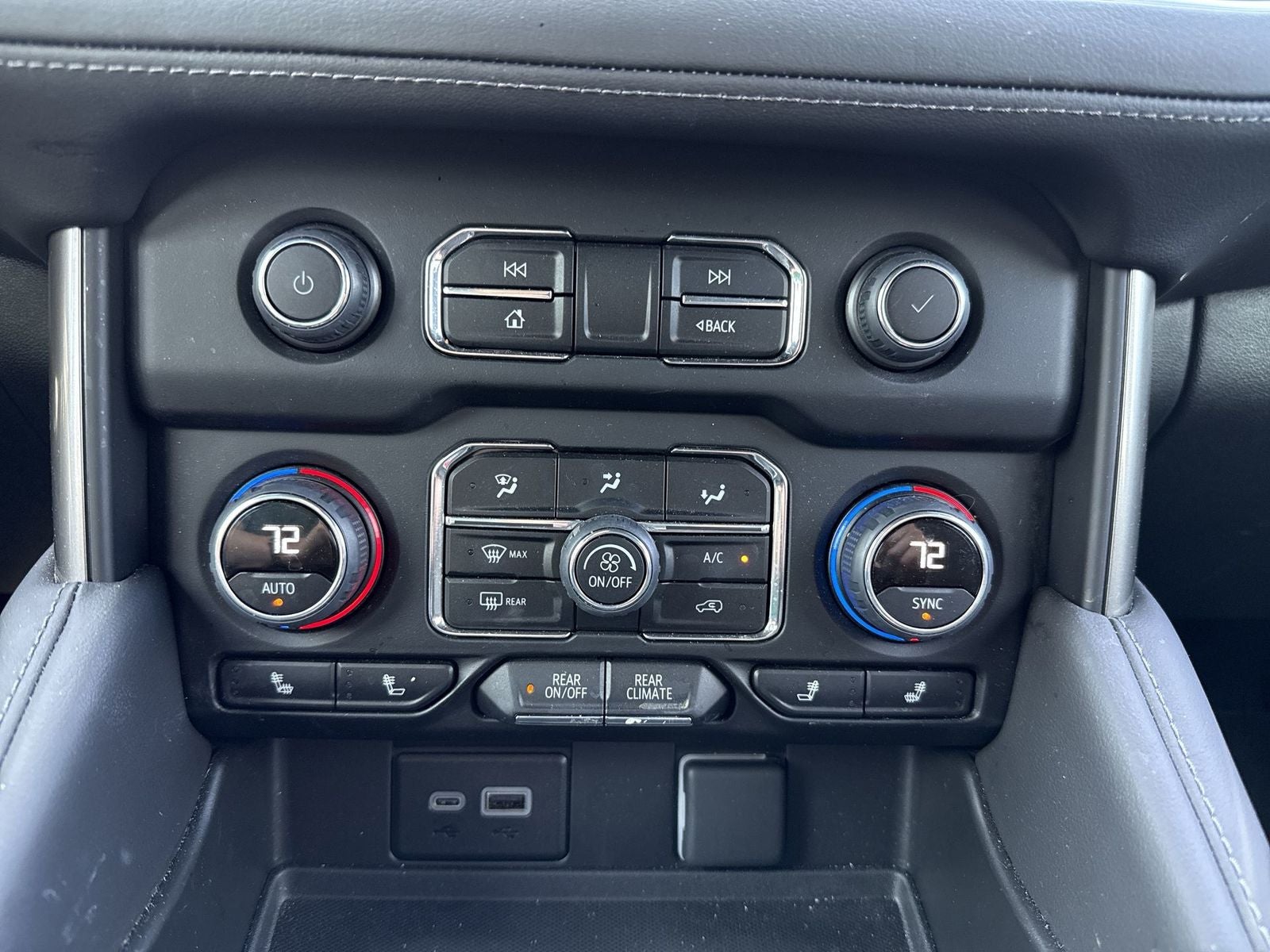 2024 Chevrolet Tahoe Z71 Luxury Package