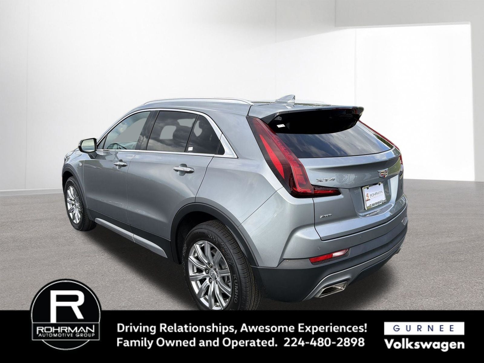 2023 Cadillac XT4 Premium Luxury