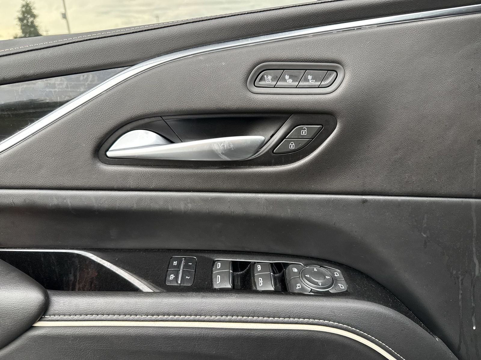 2023 Cadillac Escalade Sport