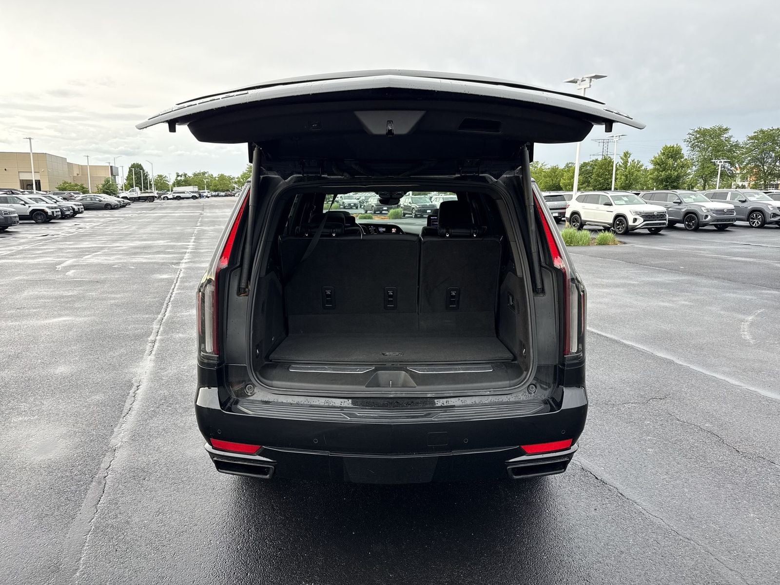 2023 Cadillac Escalade Sport