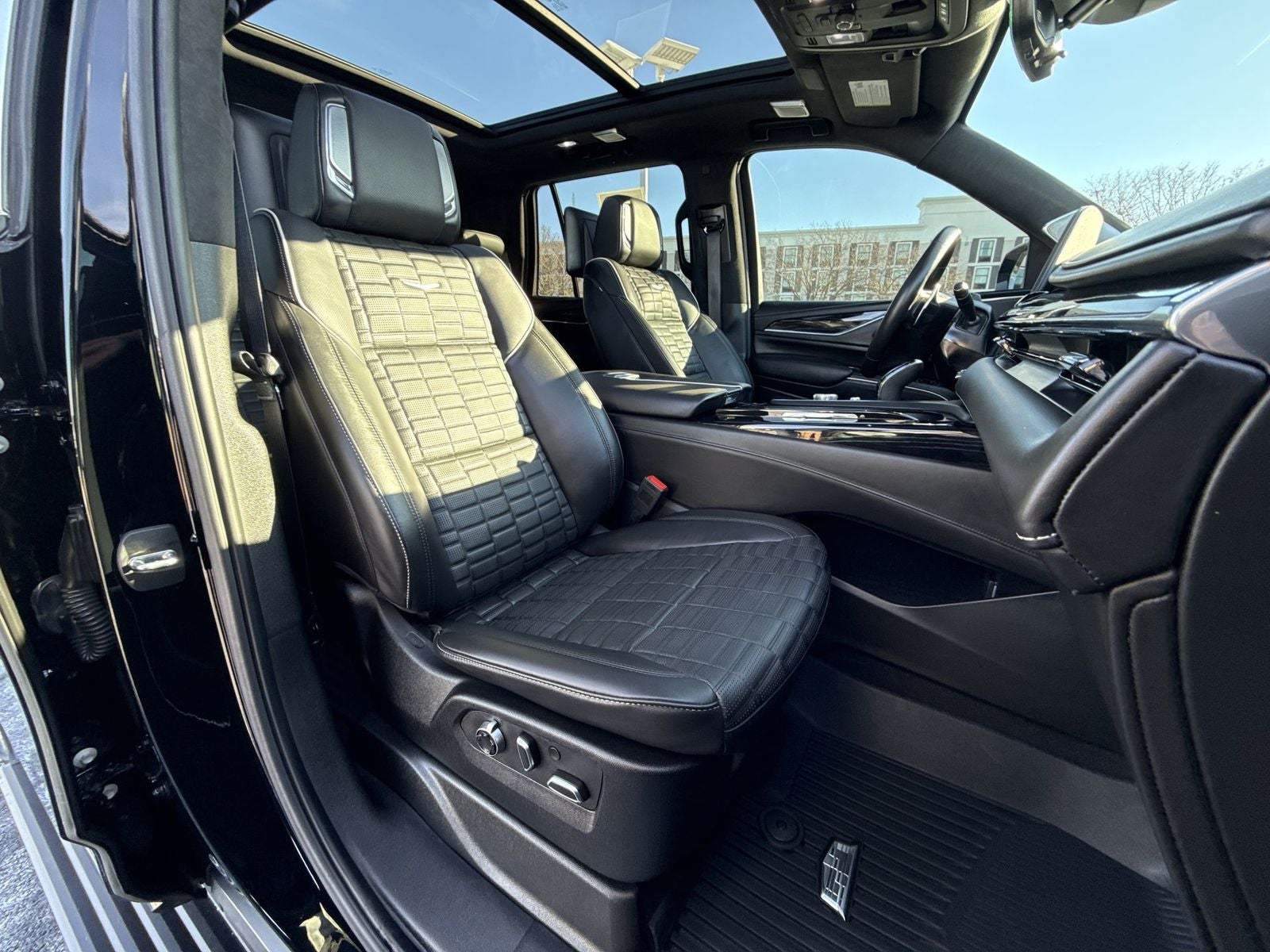 2023 Cadillac Escalade V-Series Onyx Package/Super Cruise