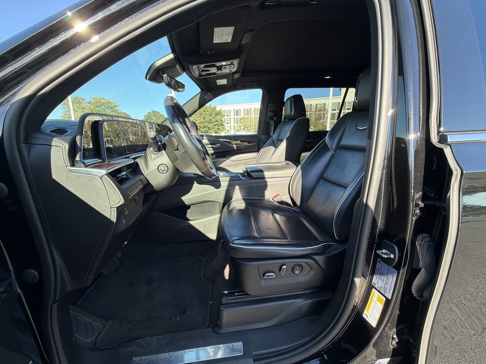 2022 Cadillac Escalade ESV Premium