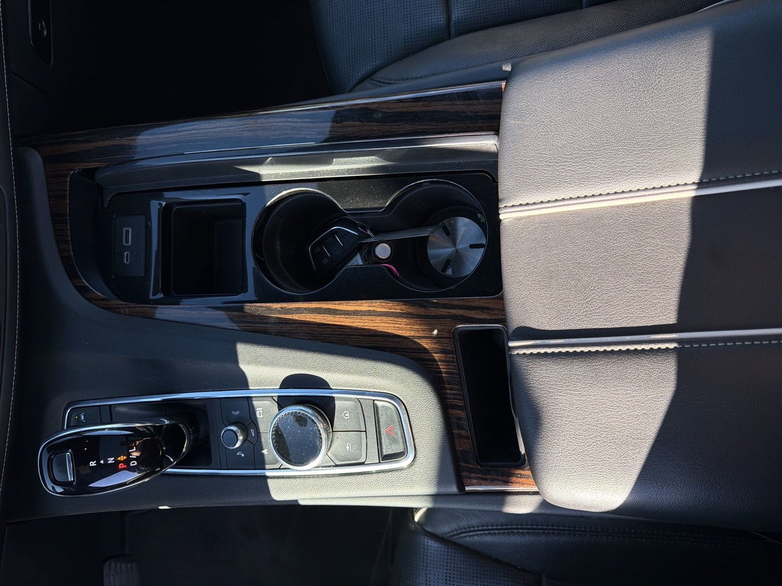 2022 Cadillac Escalade ESV Premium