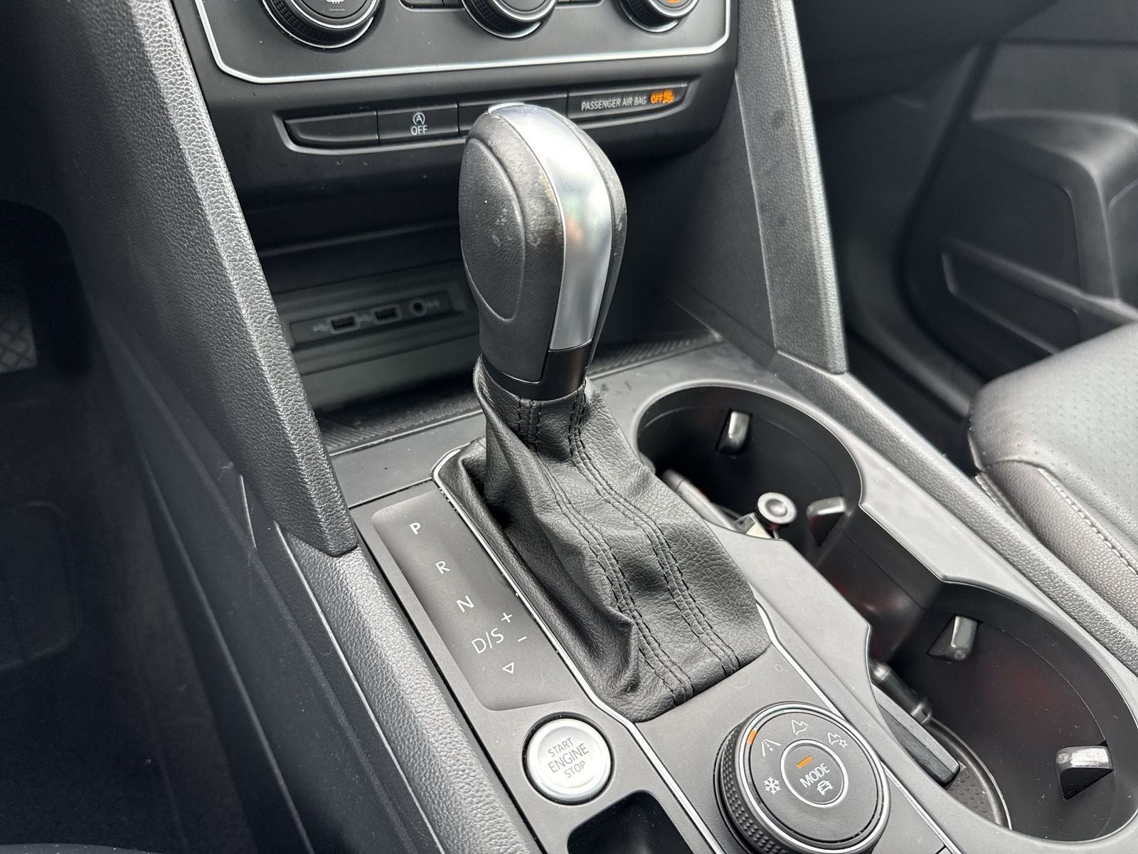 2020 Volkswagen Atlas Cross Sport 3.6L V6 SE w/Technology 4Motion