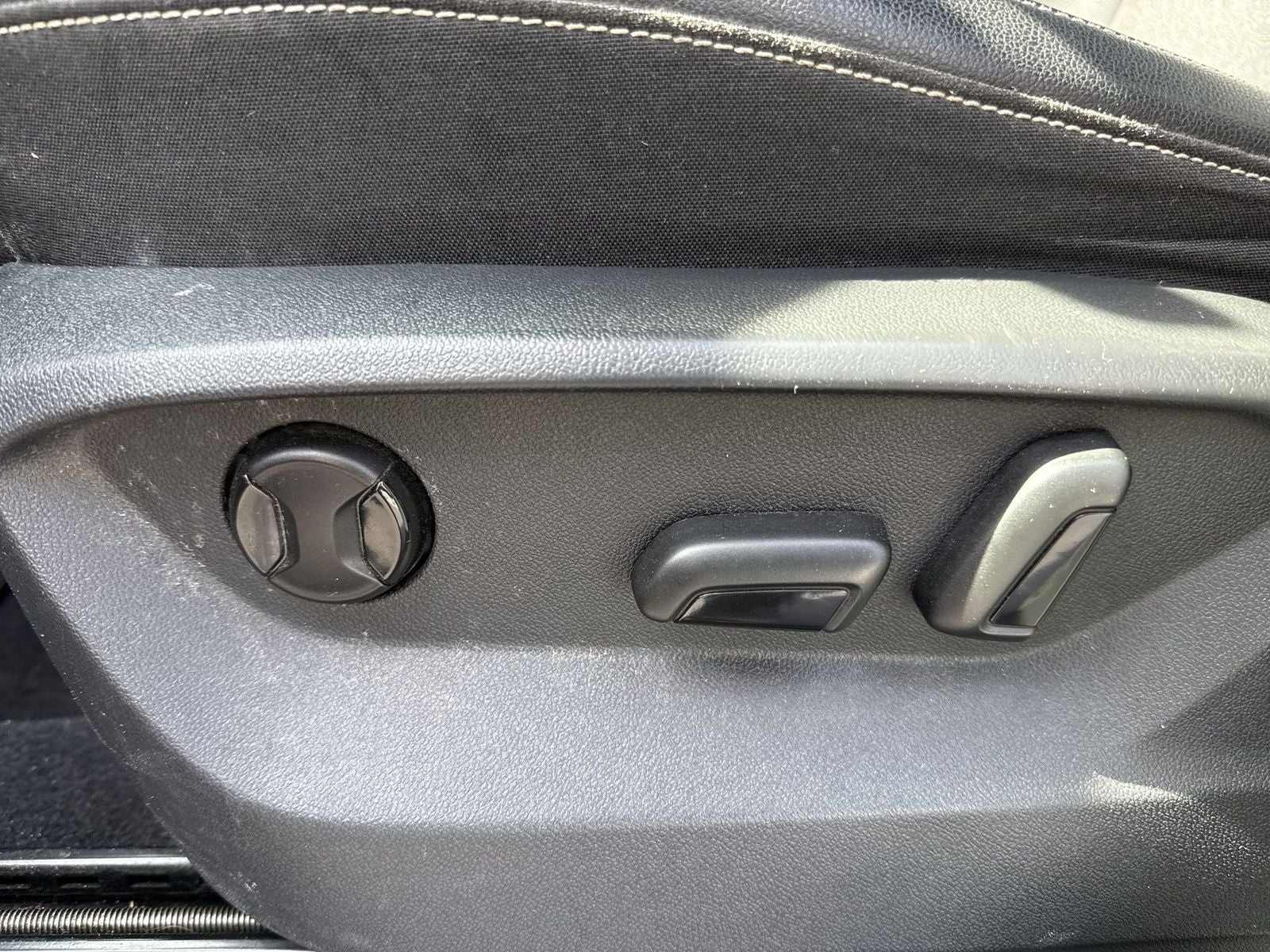 2020 Volkswagen Atlas Cross Sport 3.6L V6 SE w/Technology 4Motion