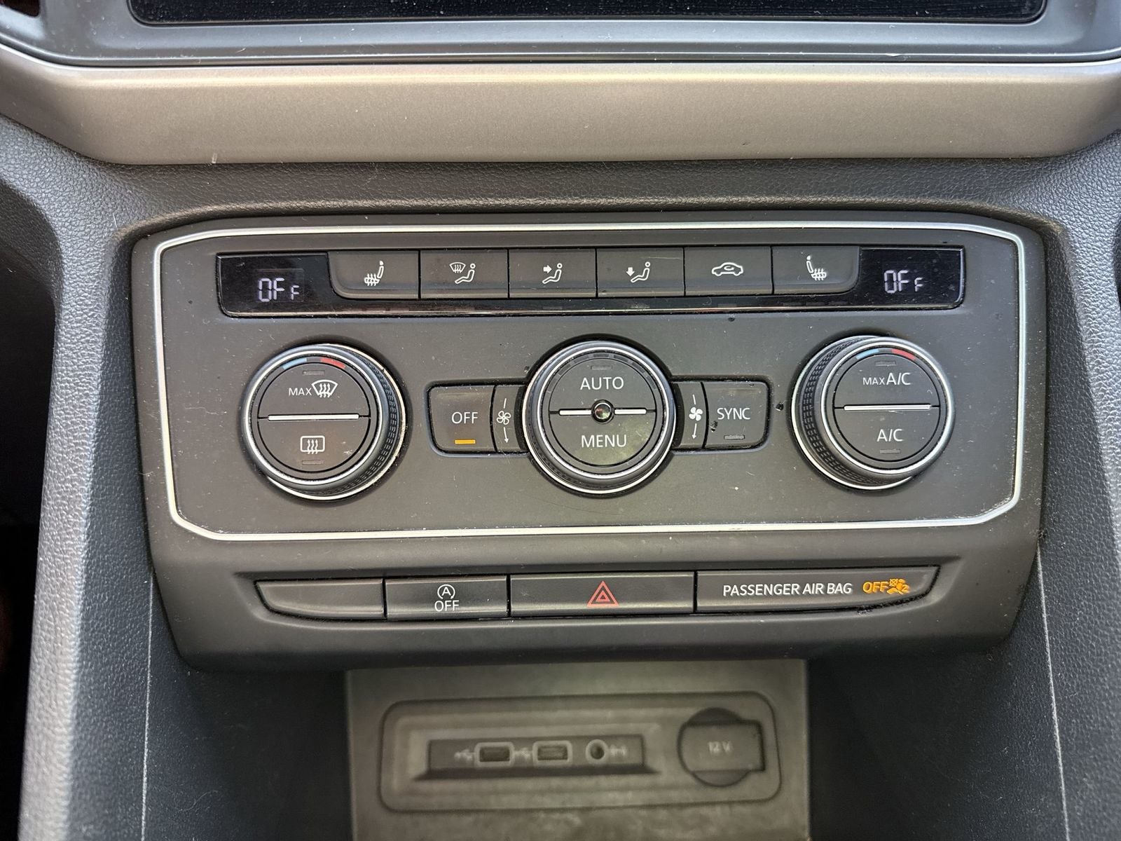 2020 Volkswagen Atlas Cross Sport 3.6L V6 SE w/Technology 4Motion