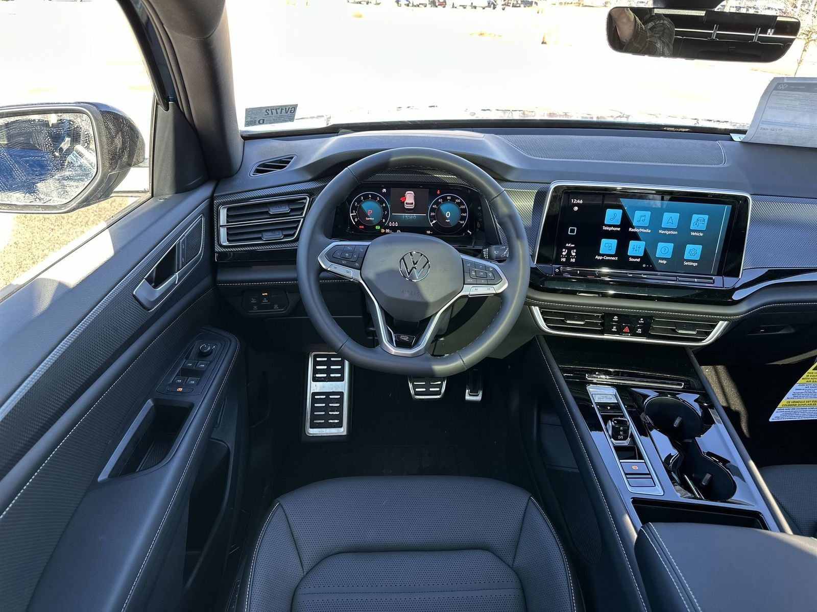 2025 Volkswagen Atlas Cross Sport 2.0T SEL R-Line Black