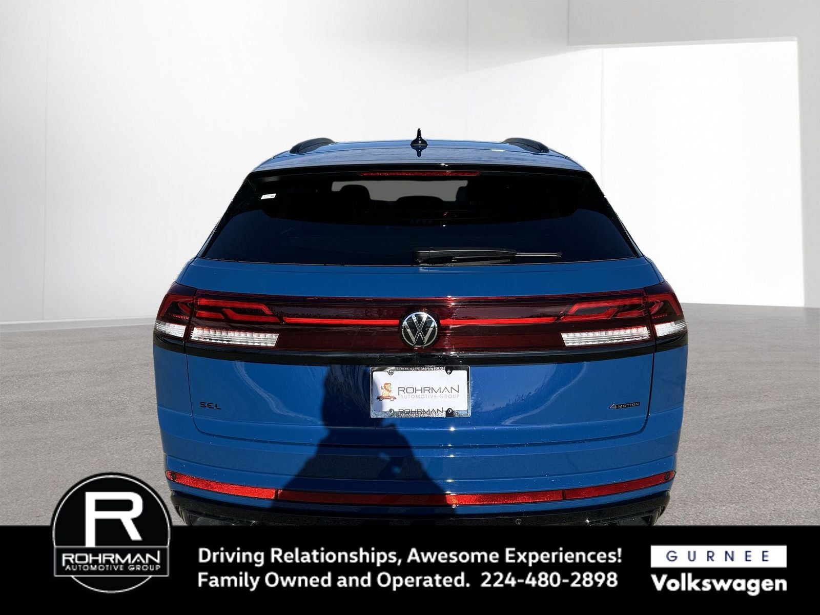 2025 Volkswagen Atlas Cross Sport 2.0T SEL R-Line Black