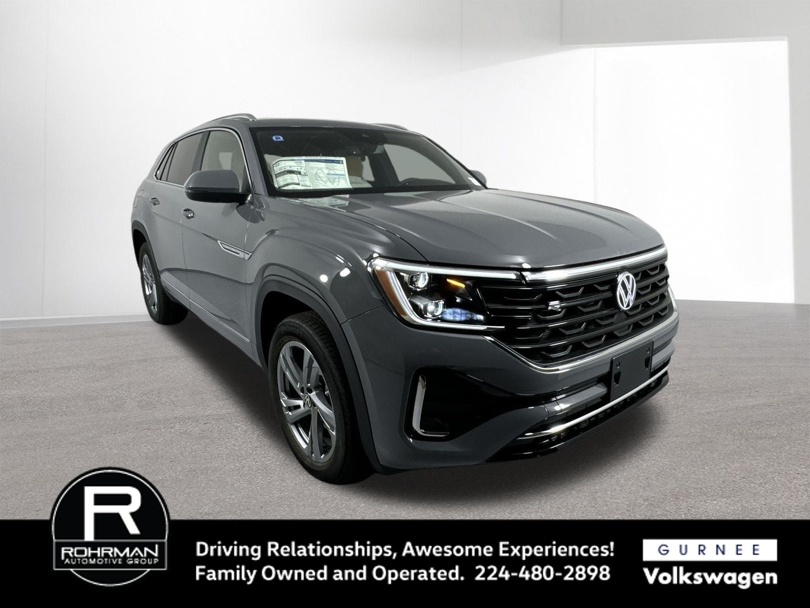 2024 Volkswagen Atlas Cross Sport 2.0T SEL R-Line