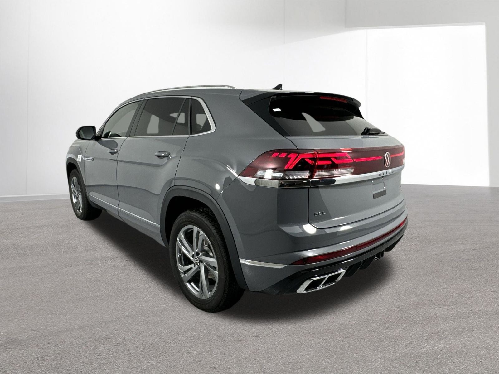 2024 Volkswagen Atlas Cross Sport 2.0T SEL R-Line