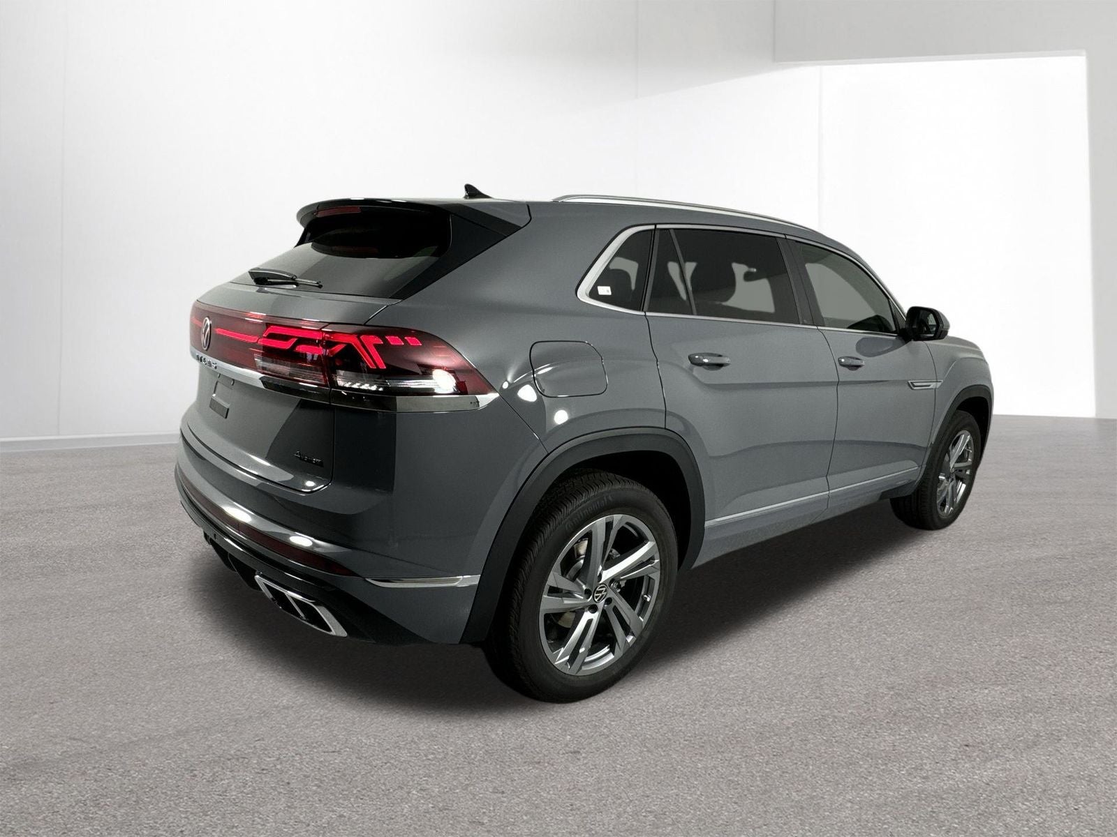 2024 Volkswagen Atlas Cross Sport 2.0T SEL R-Line