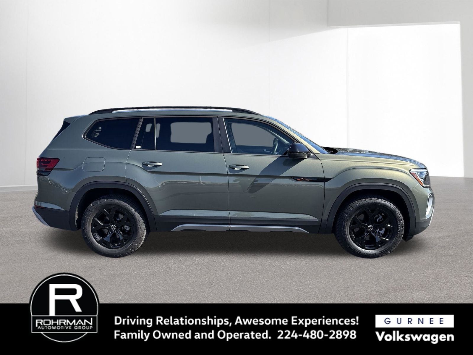 2024 Volkswagen Atlas 2.0T Peak Edition SEL