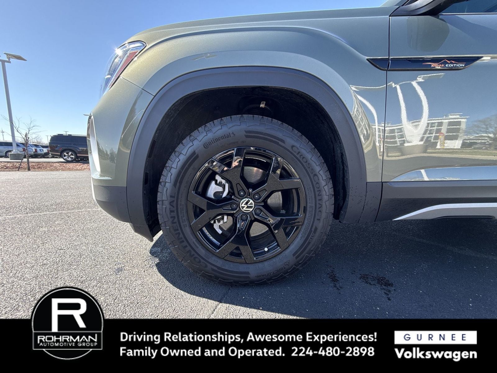 2024 Volkswagen Atlas 2.0T Peak Edition SEL