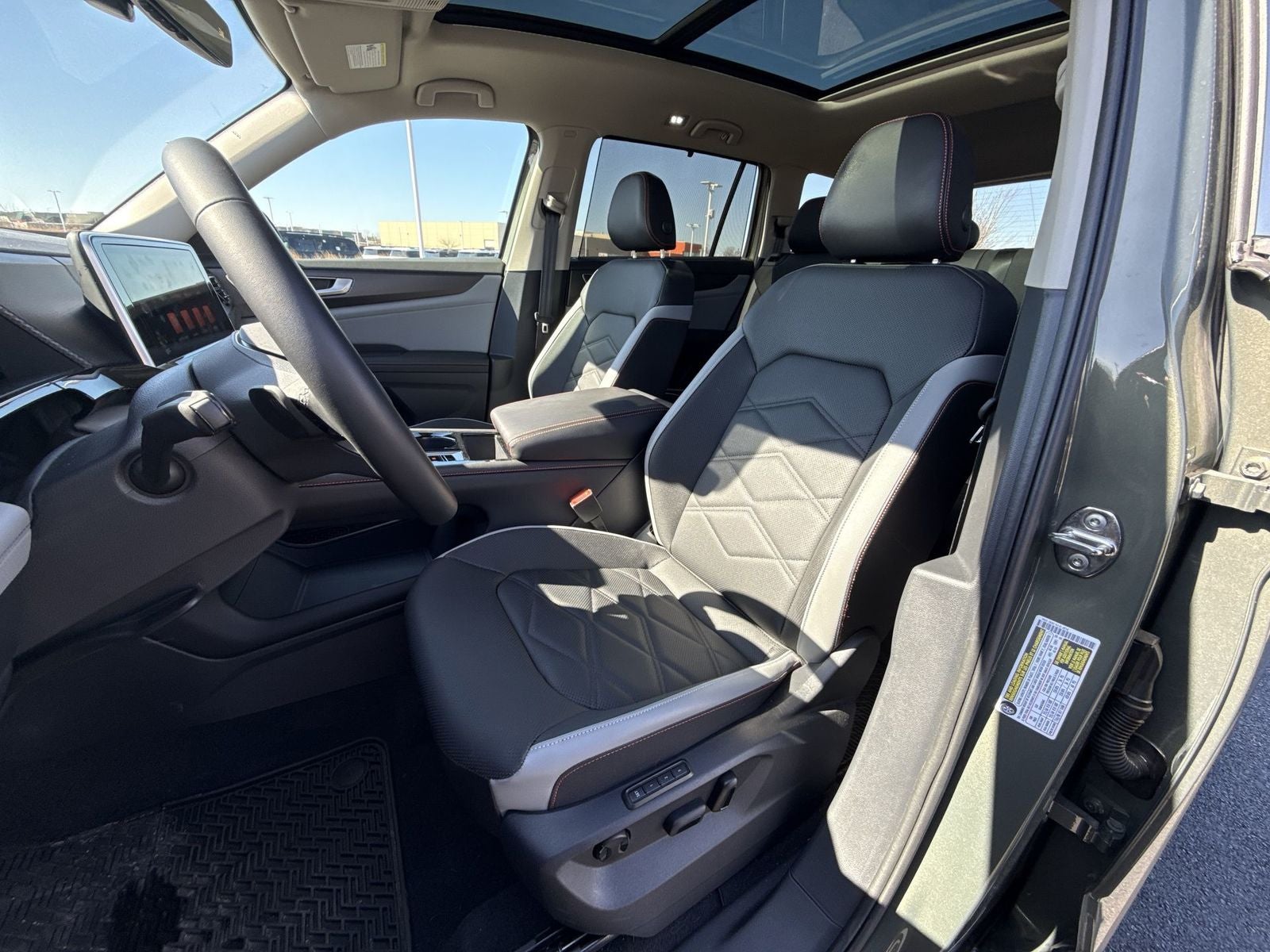 2024 Volkswagen Atlas 2.0T Peak Edition SEL