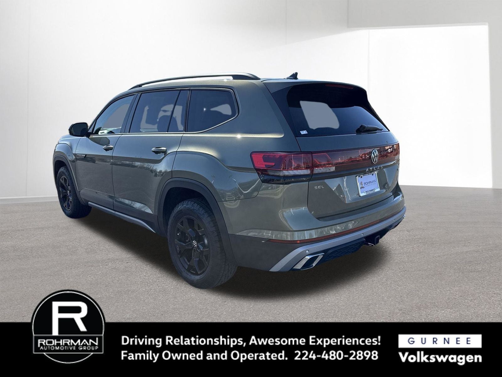 2024 Volkswagen Atlas 2.0T Peak Edition SEL