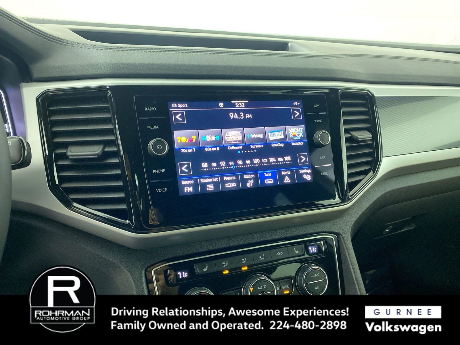 2022 Volkswagen Atlas Cross Sport 3.6L V6 SE w/Technology