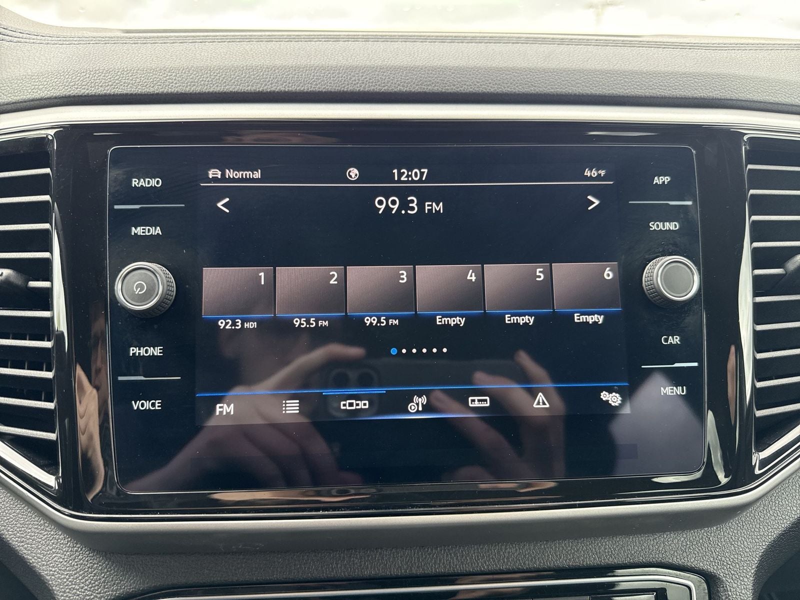 2023 Volkswagen Atlas Cross Sport 3.6L V6 SE w/Technology