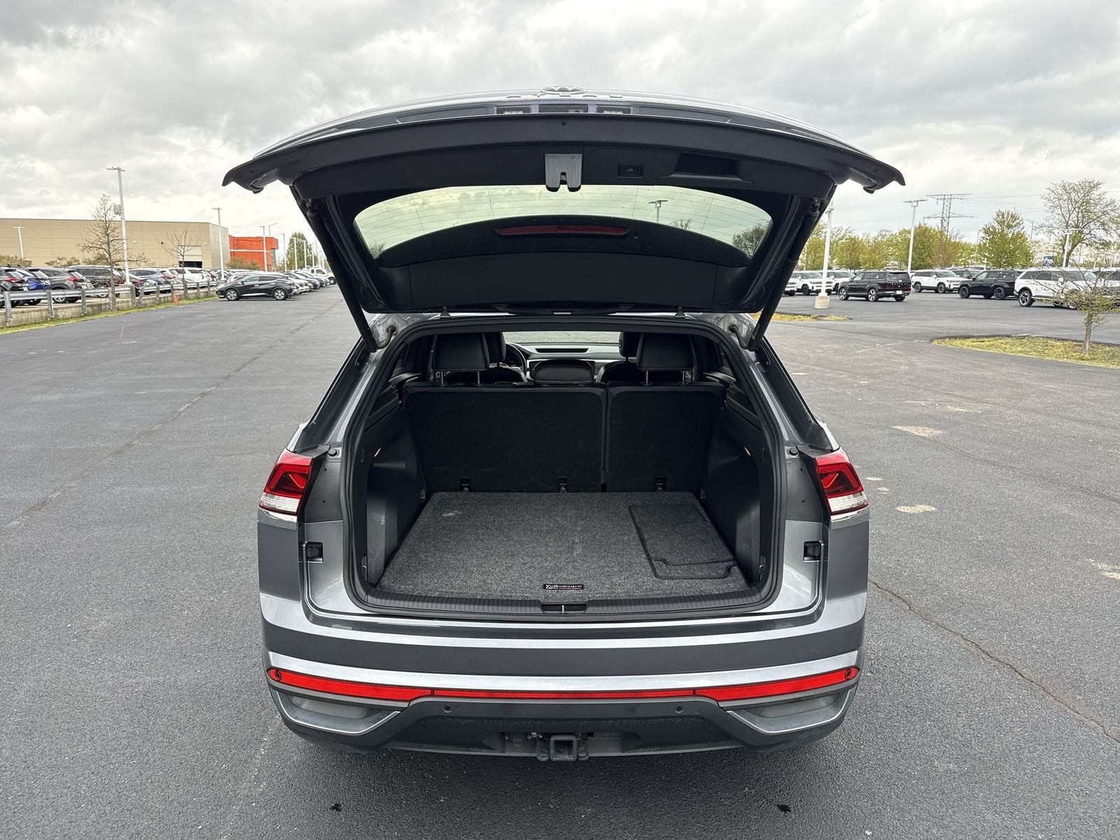 2023 Volkswagen Atlas Cross Sport 3.6L V6 SE w/Technology