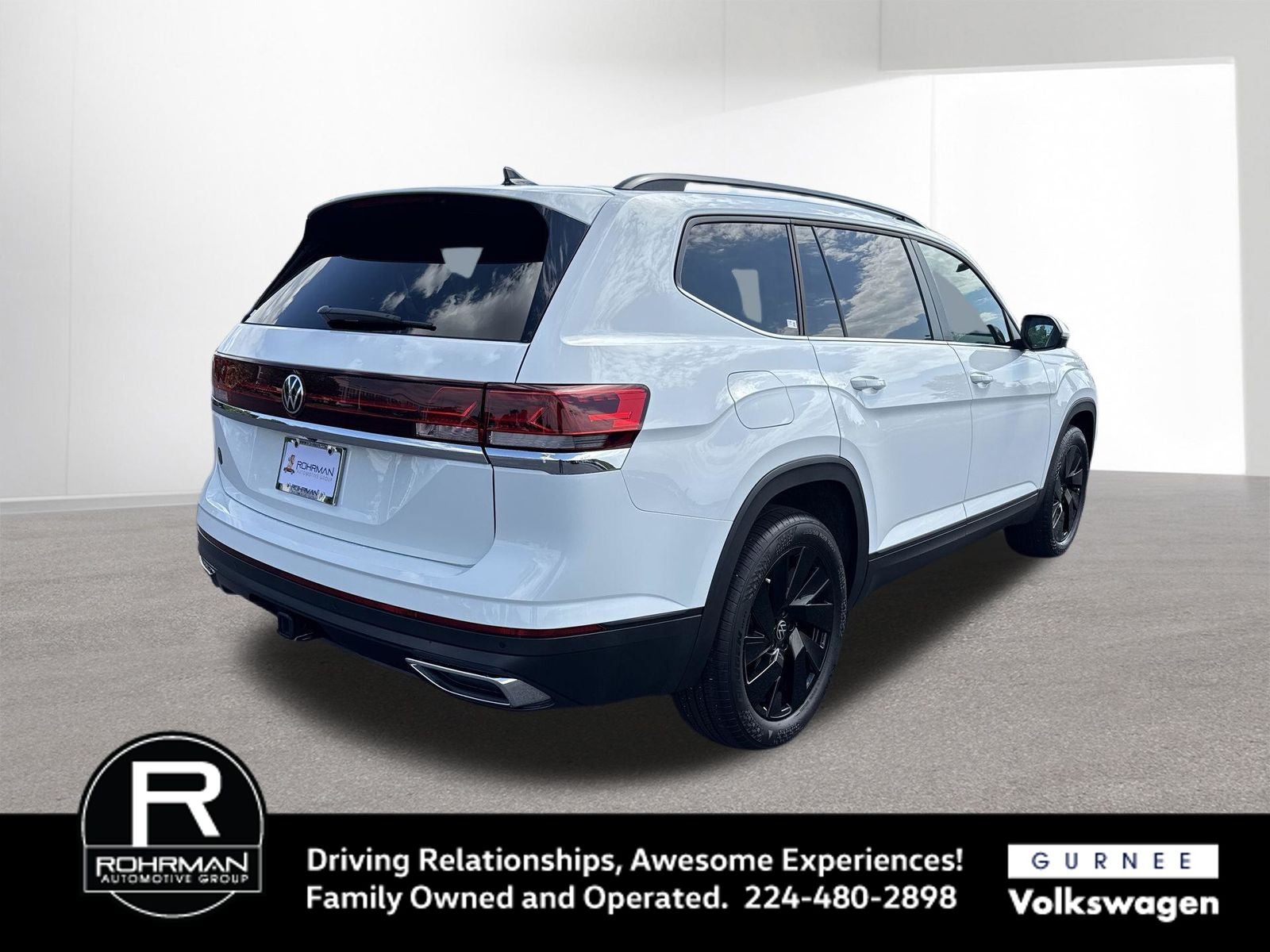 2024 Volkswagen Atlas 2.0T SE w/Technology