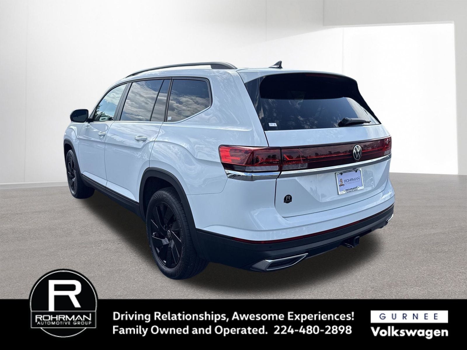 2024 Volkswagen Atlas 2.0T SE w/Technology